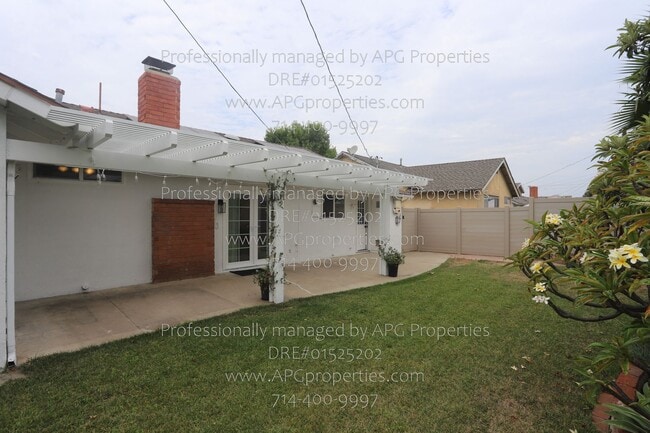 Building Photo - 829 N Elmwood St