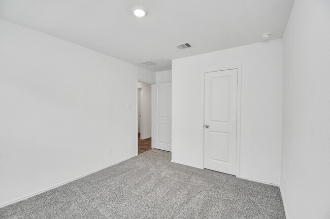 Building Photo - 3822 Zoeys Wy