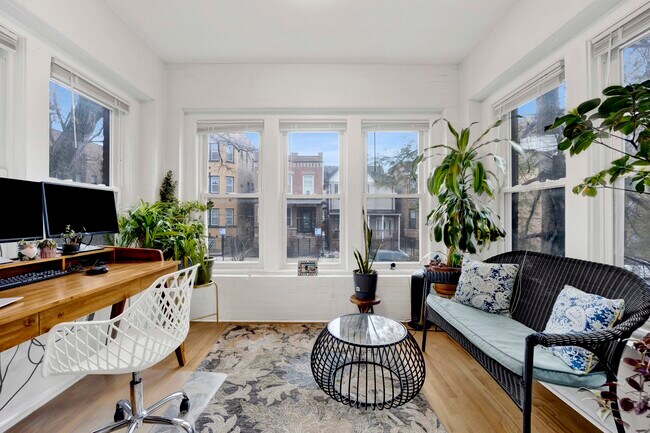 Building Photo - 3226 W Potomac Ave