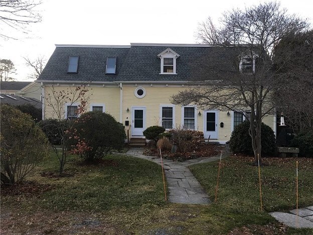 Building Photo - 45 Ayrault St