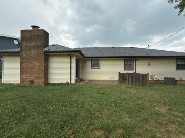 Building Photo - 900 E Walnut Lawn St