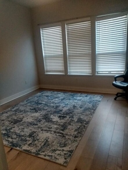 Building Photo - 761 Pearl Cove