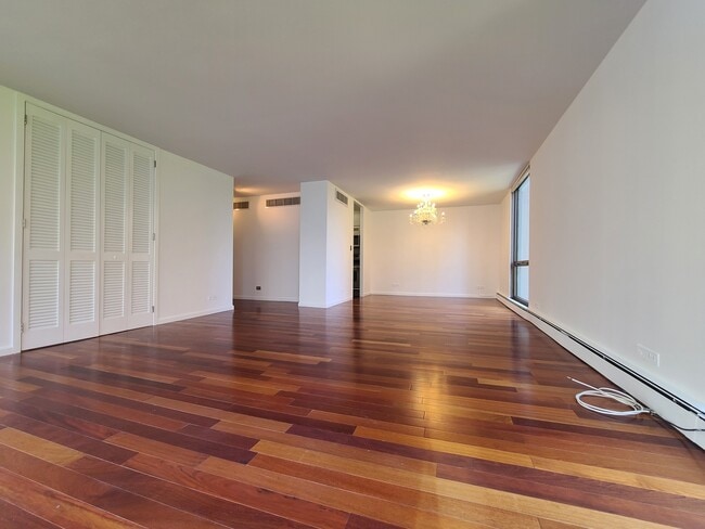 Building Photo - 1310 N Ritchie Ct