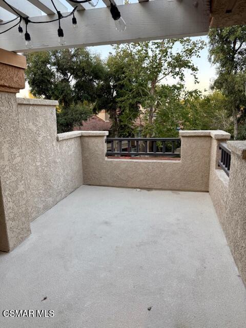 Building Photo - 23930 Arroyo Park Dr