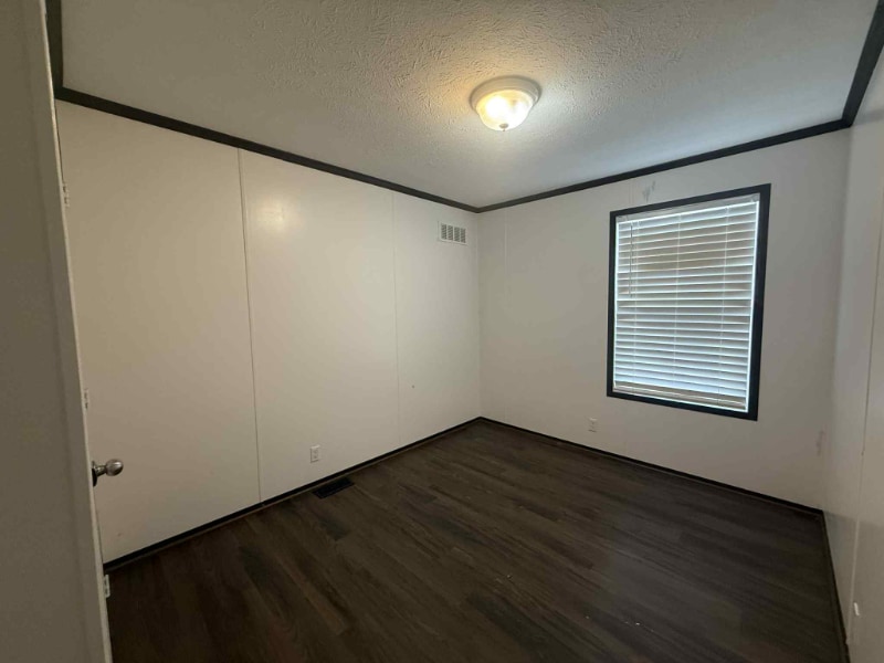 Building Photo - 1236 N Oaklane Rd