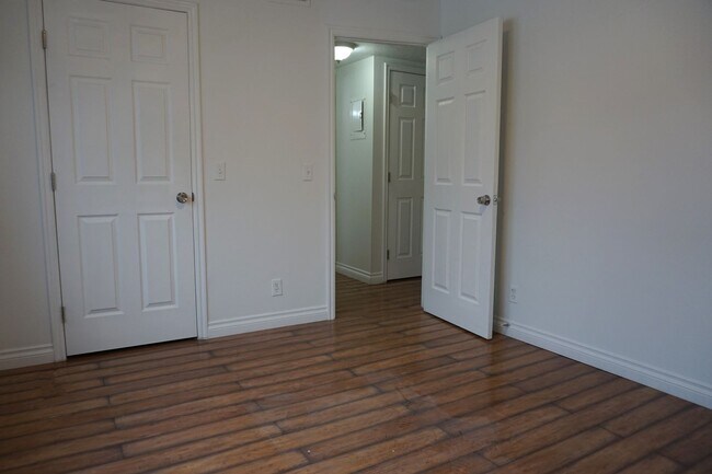 Building Photo - 1689 W 8295 S