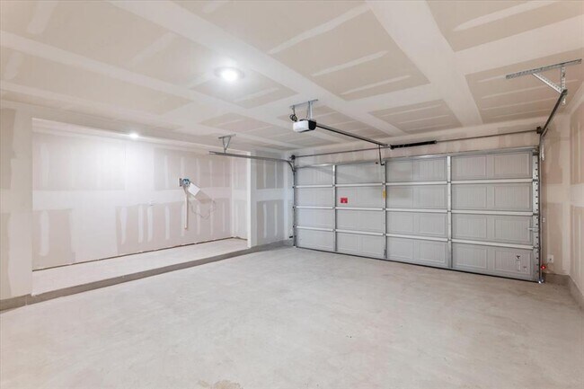 Building Photo - 316 Keefer