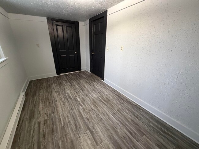 Building Photo - 618 Porter-