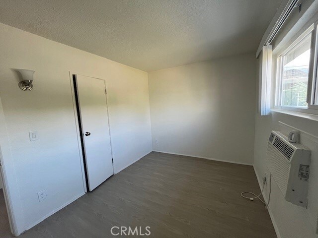 Building Photo - 37067 Bankside Dr