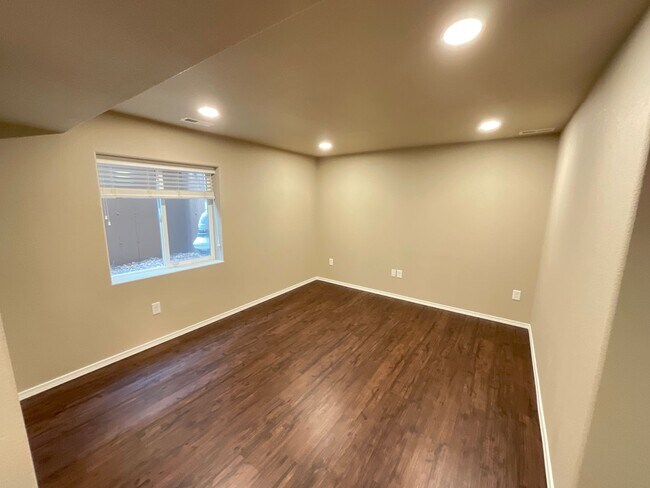 Building Photo - 4 Bedroom Home Available Near Marksheffel ...