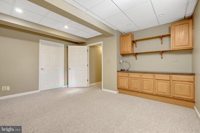 Building Photo - 47001 Smithwood Ct
