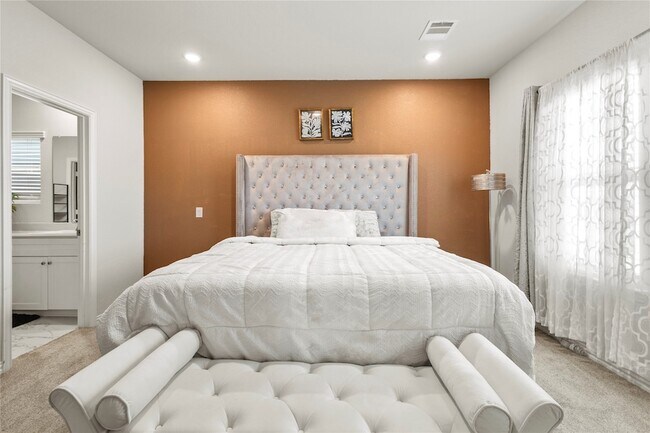 Building Photo - 7557 Sheboygan Ave