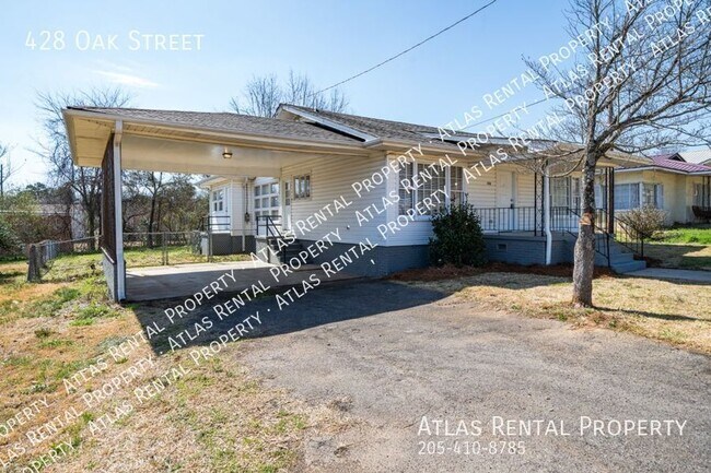 Building Photo - 428 Oak St