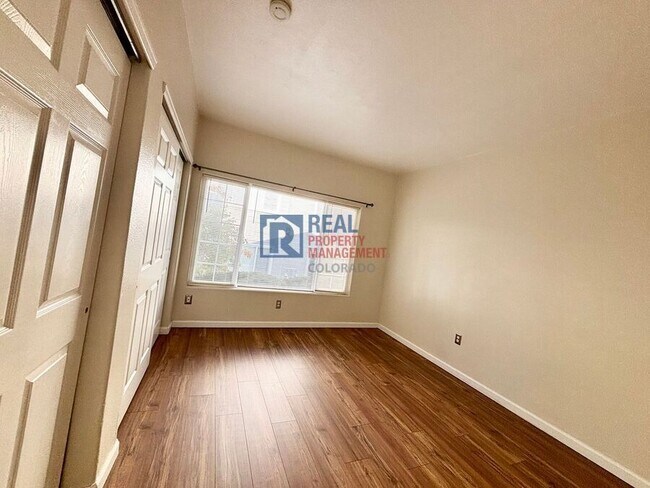 Building Photo - 8416 Pebble Creek Way