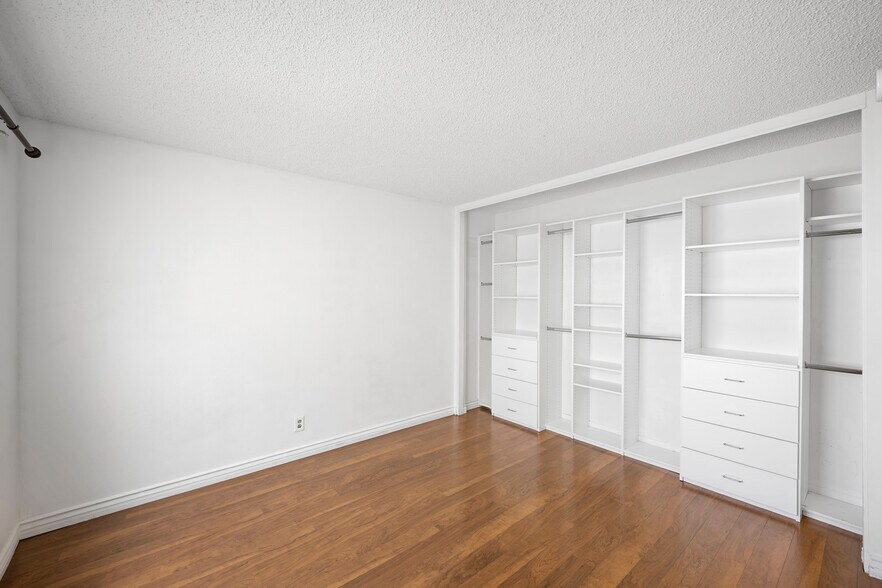 Building Photo - 10475 Newhome Ave