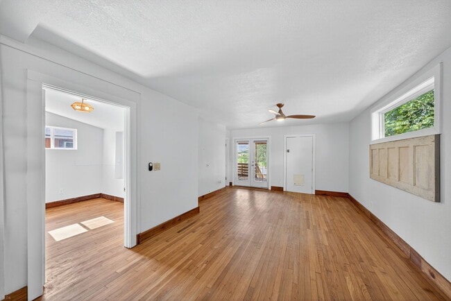 Building Photo - 224 Forrest Ave