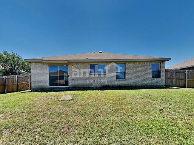 Building Photo - 815 Dove Meadows Dr