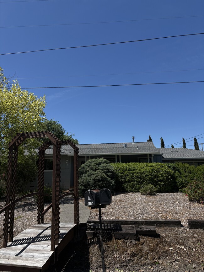 Building Photo - 507 Benicia Dr