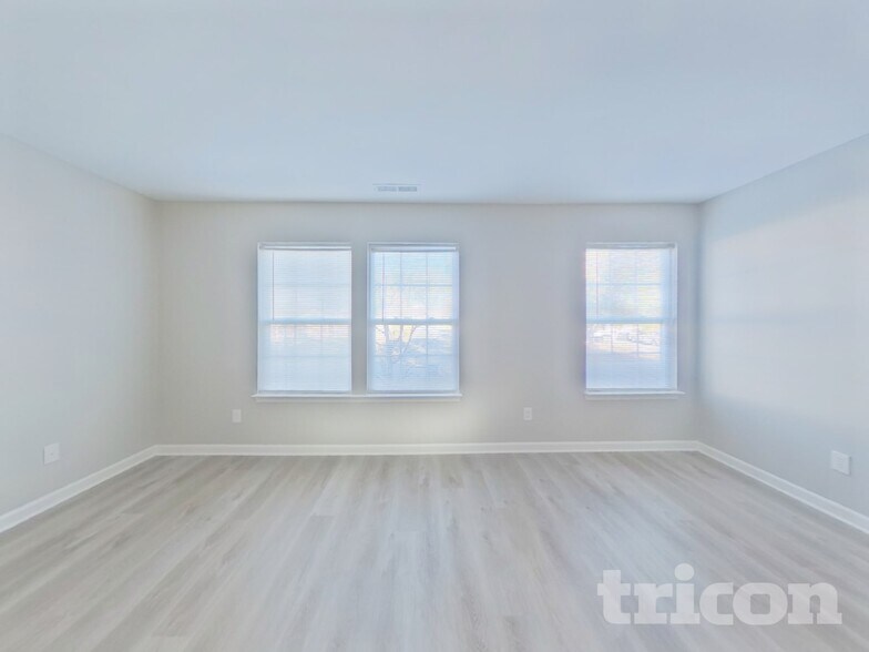 Building Photo - 123 Emily Crest Lane