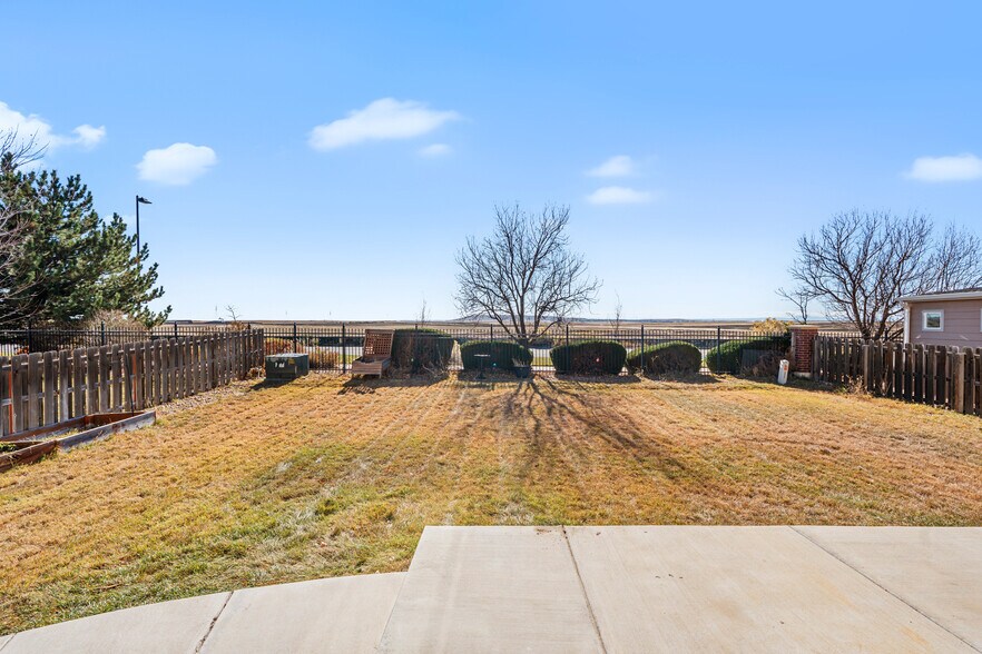 Building Photo - 25830 E Byers Pl