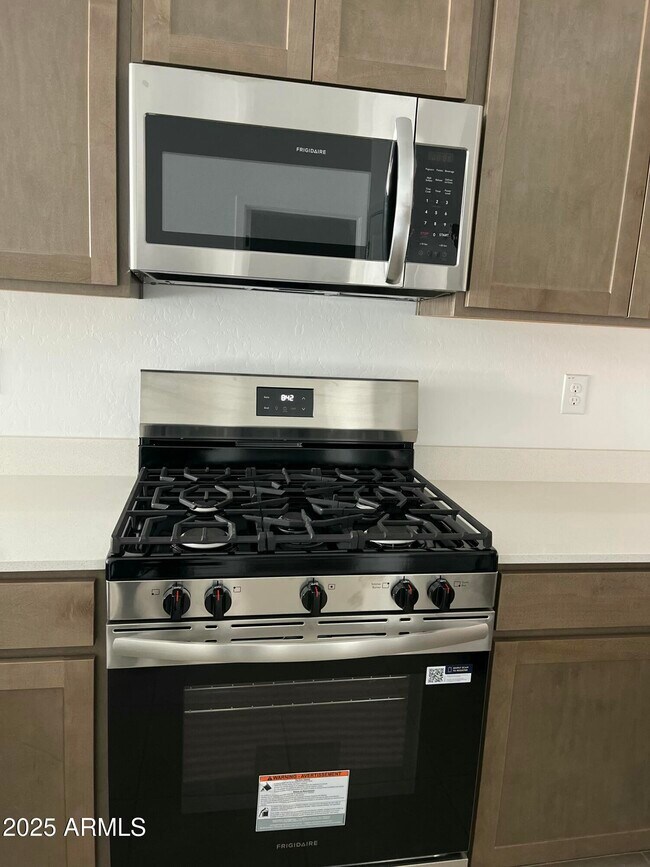 Building Photo - 7936 W Catalina Dr