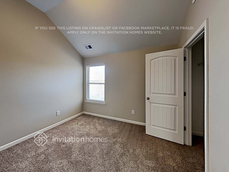 Building Photo - 4640 Baldwin Dr