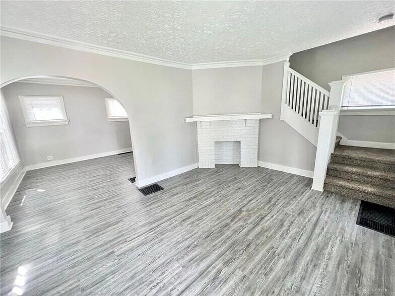 Building Photo - 1319 Highland Ave