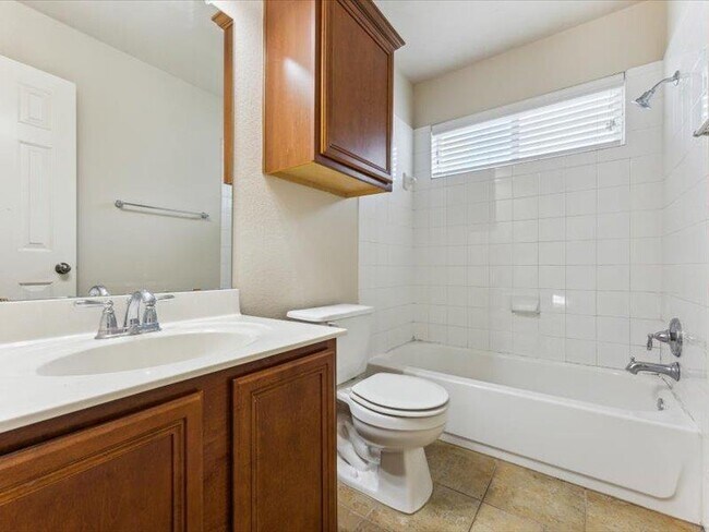 Building Photo - 8721 Blackvireo Dr