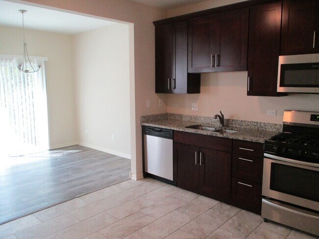 Building Photo - 356 Littleton Trail