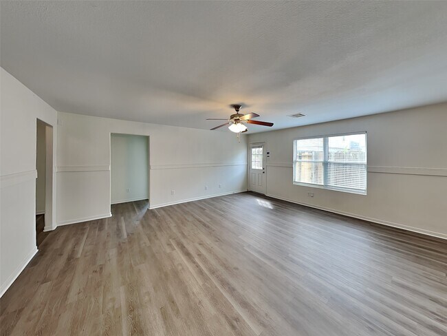 Building Photo - 11110 Vanilla Circle Court