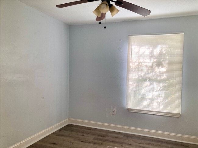 Building Photo - 331 Terminal St