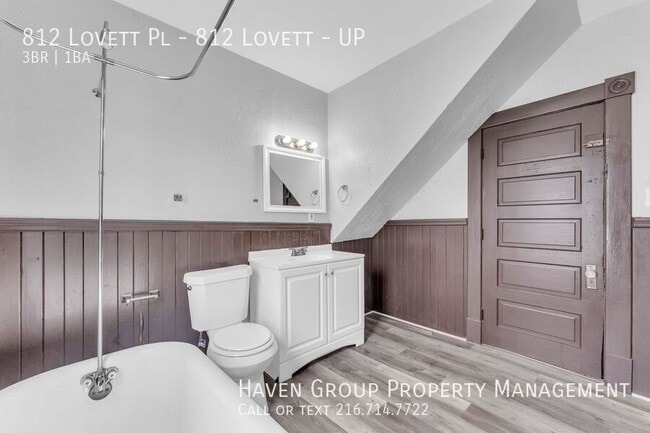 Building Photo - 812 Lovett Pl