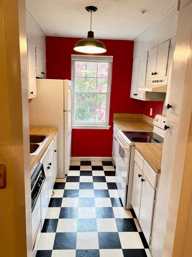 Building Photo - 544 Wimbledon Ct