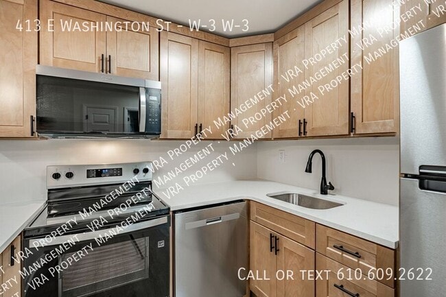 Building Photo - 413 E Washington St