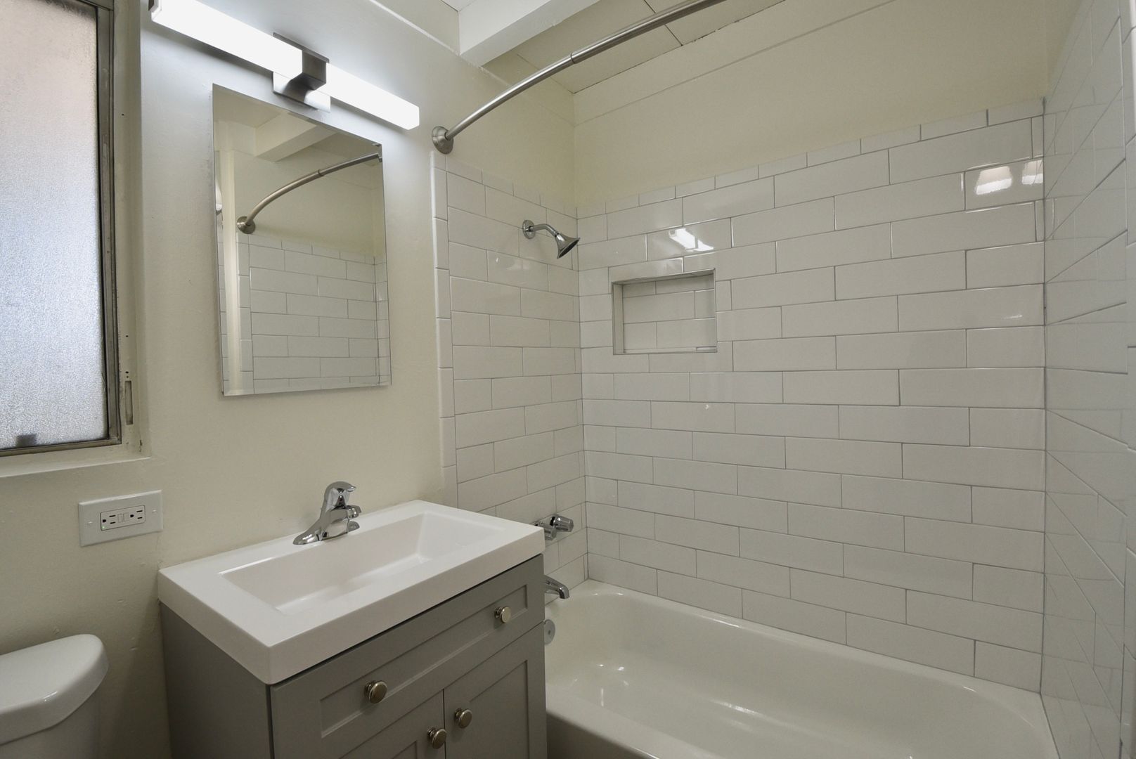 Building Photo - 6125 Whitsett Ave