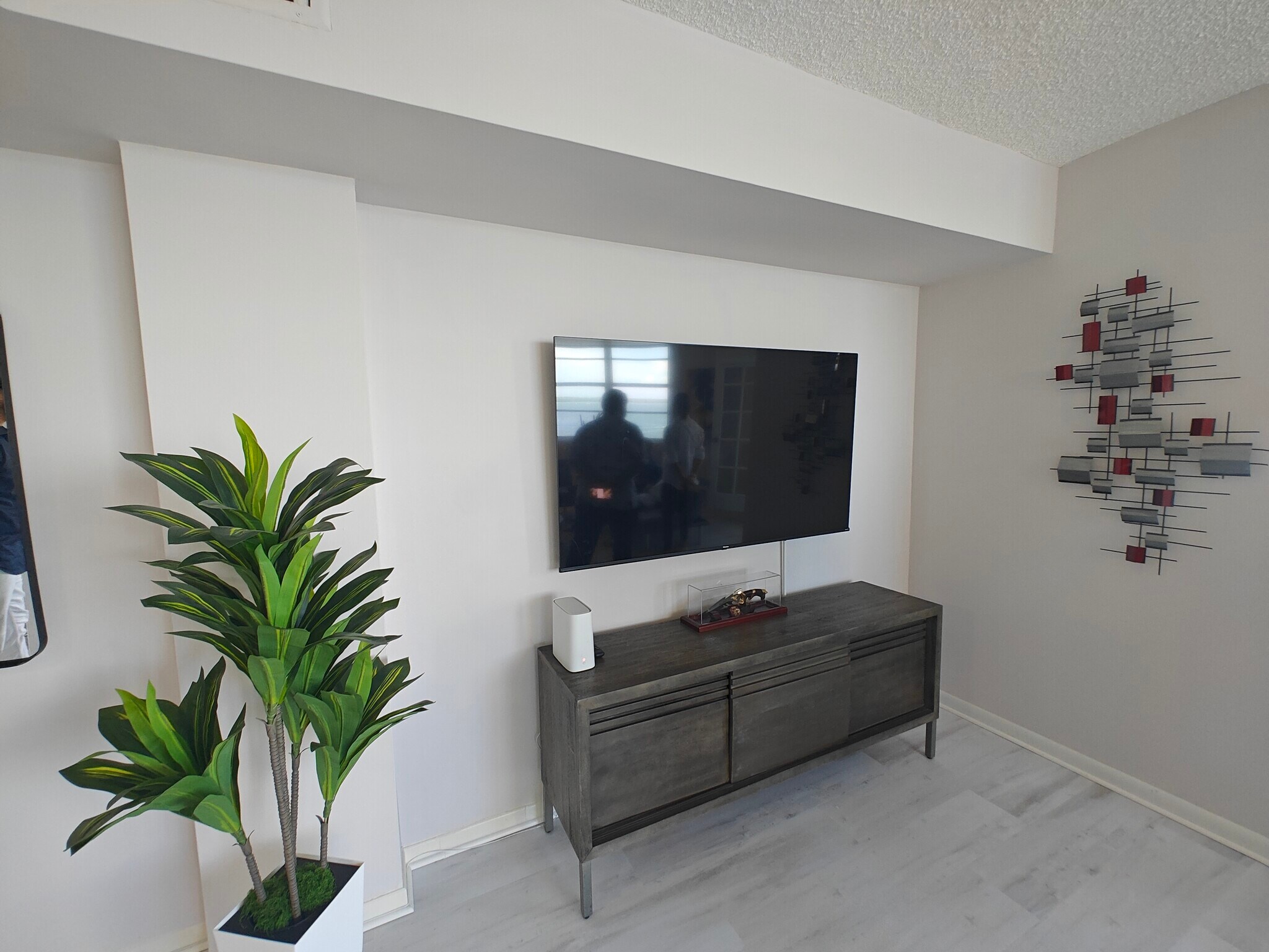 Building Photo - 801 Brickell Bay Dr