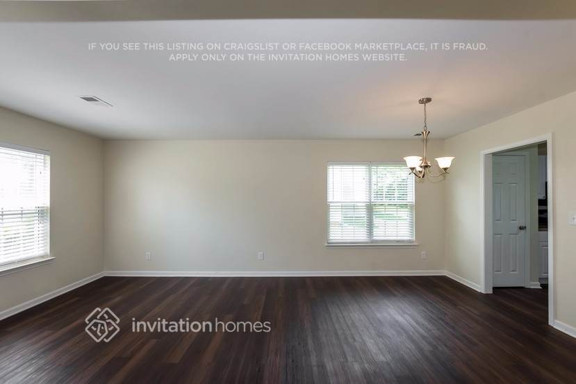 Building Photo - 5219 Grass Ridge Dr