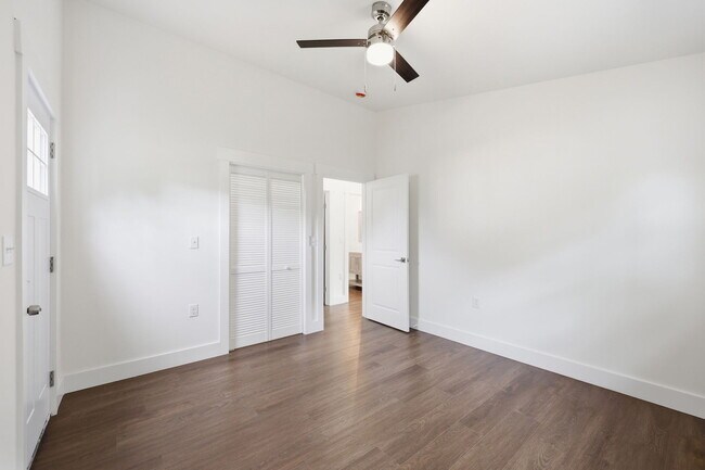 Building Photo - 170 Kearneysville Pike