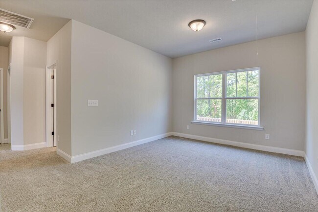 Building Photo - 1232 Gregory Landing Dr