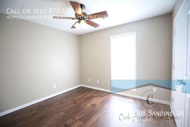 Building Photo - 1208 Sandino Dr
