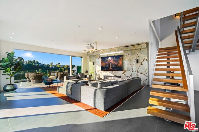 Building Photo - 2020 Cyprean Dr