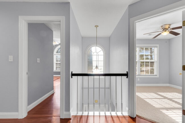 Building Photo - 109 Trinity Dr