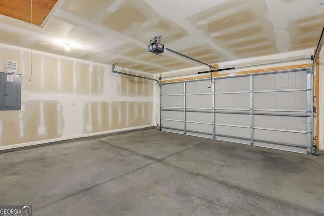 Building Photo - 56 Hayden Dr