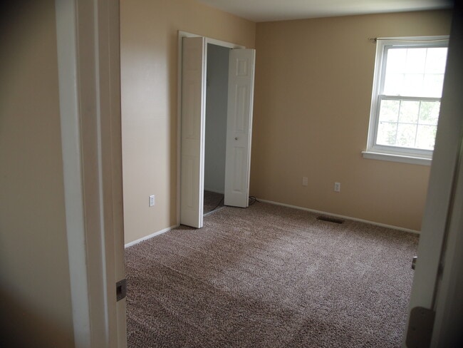 Building Photo - 187 Neptune Dr