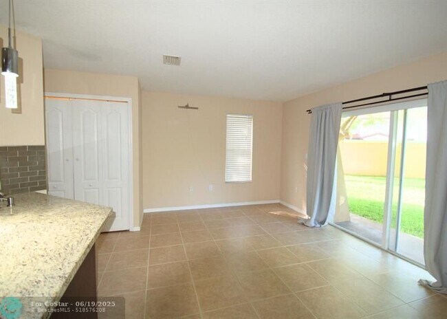 Building Photo - 3001 SW 128th Ave