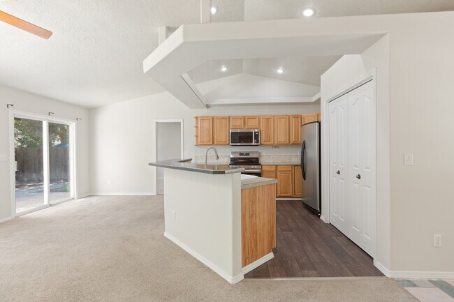 Building Photo - 1230 N Cabrillo Ave