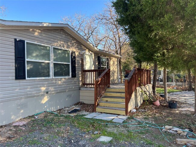 Building Photo - 119 Cam. de Agua