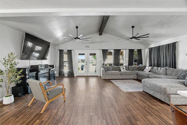 Building Photo - 3801 Quail Run