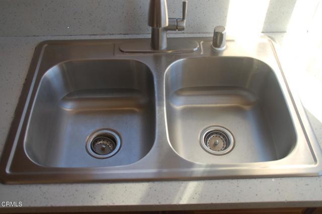 Building Photo - 125 S Primrose Ave