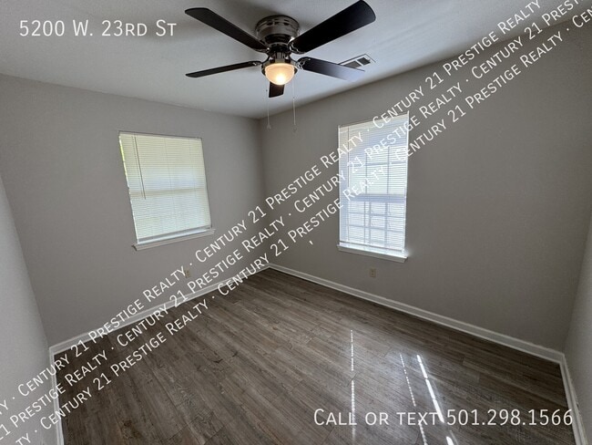 Building Photo - 5200 W 23rd St